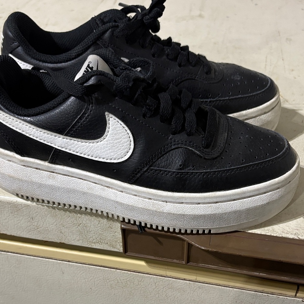 Nike Black and White Athletic Shoes